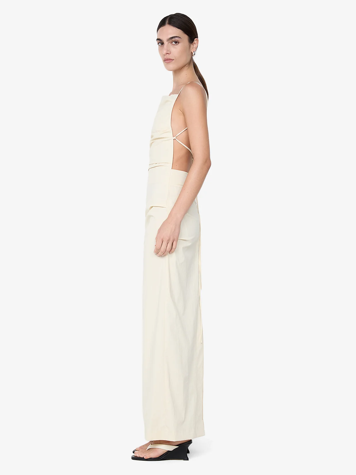 ALLIRA TUCK MAXI  DRESS - VANILLA - Image 3