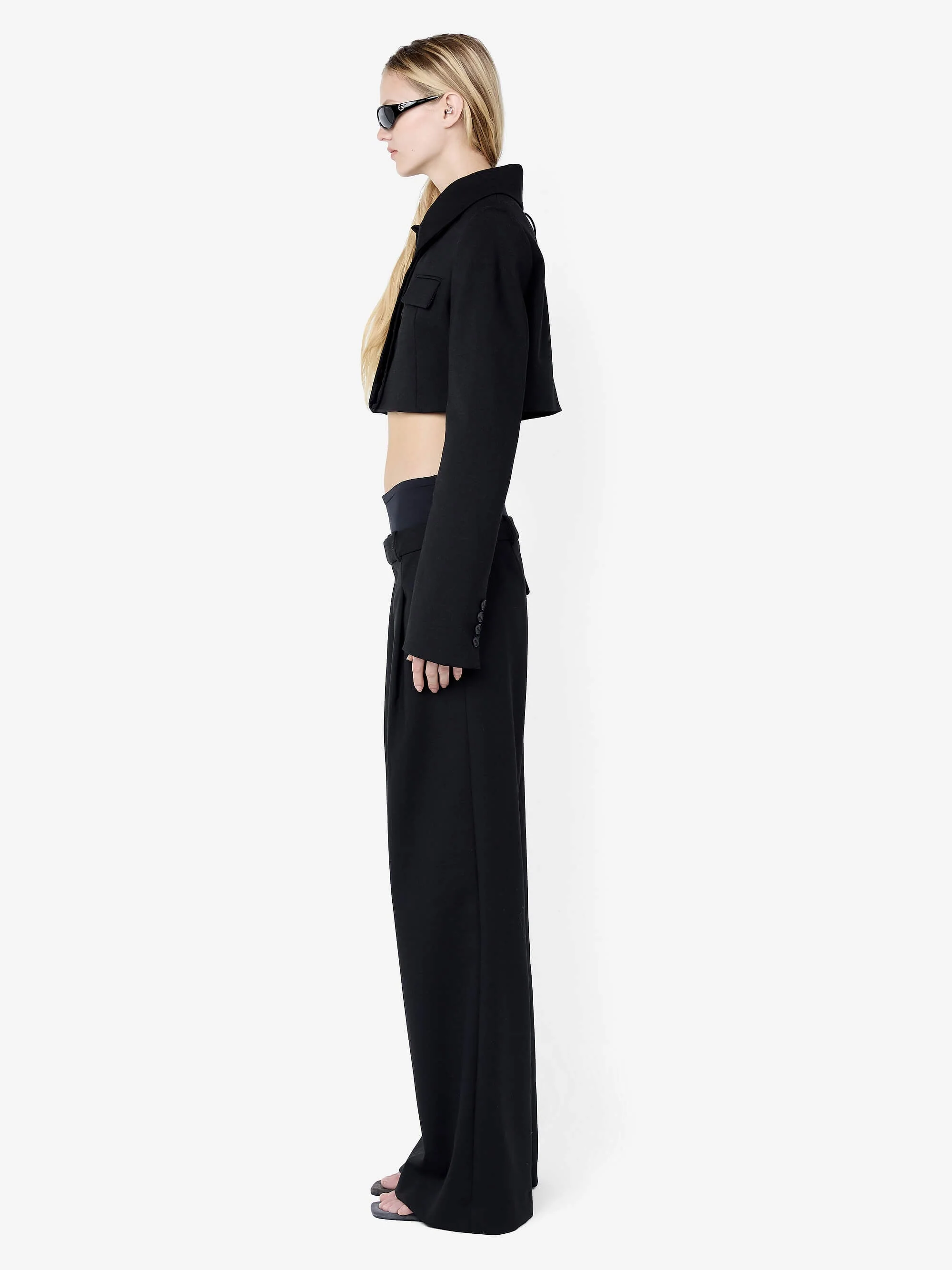 MIRREN CROPPED BLAZER - BLACK - Image 3
