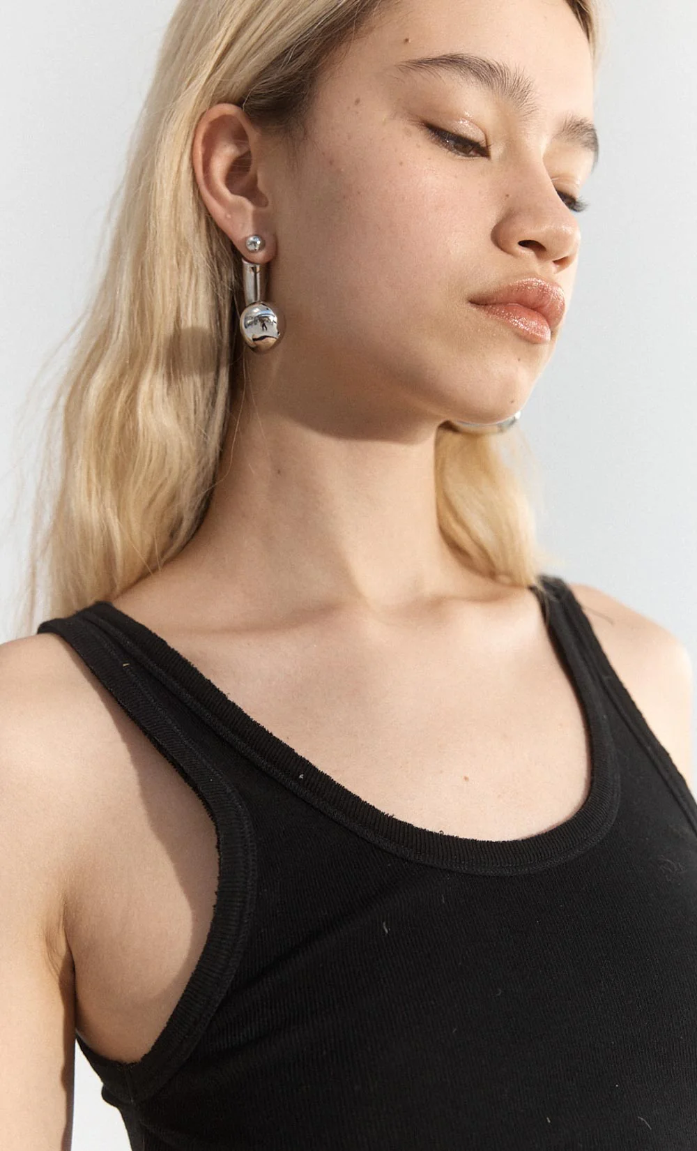 SIENNA ORB EARRING - SILVER - Image 3